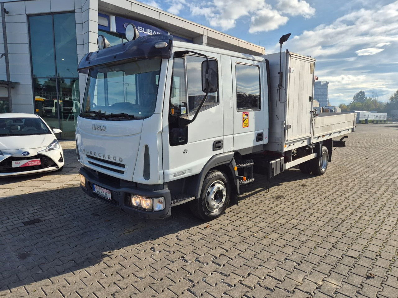 Iveco Eurocargo ML80E17 / 6 Seats / Serviced / 1 Owner - Camião de caixa aberta/ Plataforma, Camião grua: foto 1 Iveco Eurocargo ML80E17 / 6 Seats / Serviced / 1 Owner - Camião de caixa aberta/ Plataforma, Camião grua: foto 1