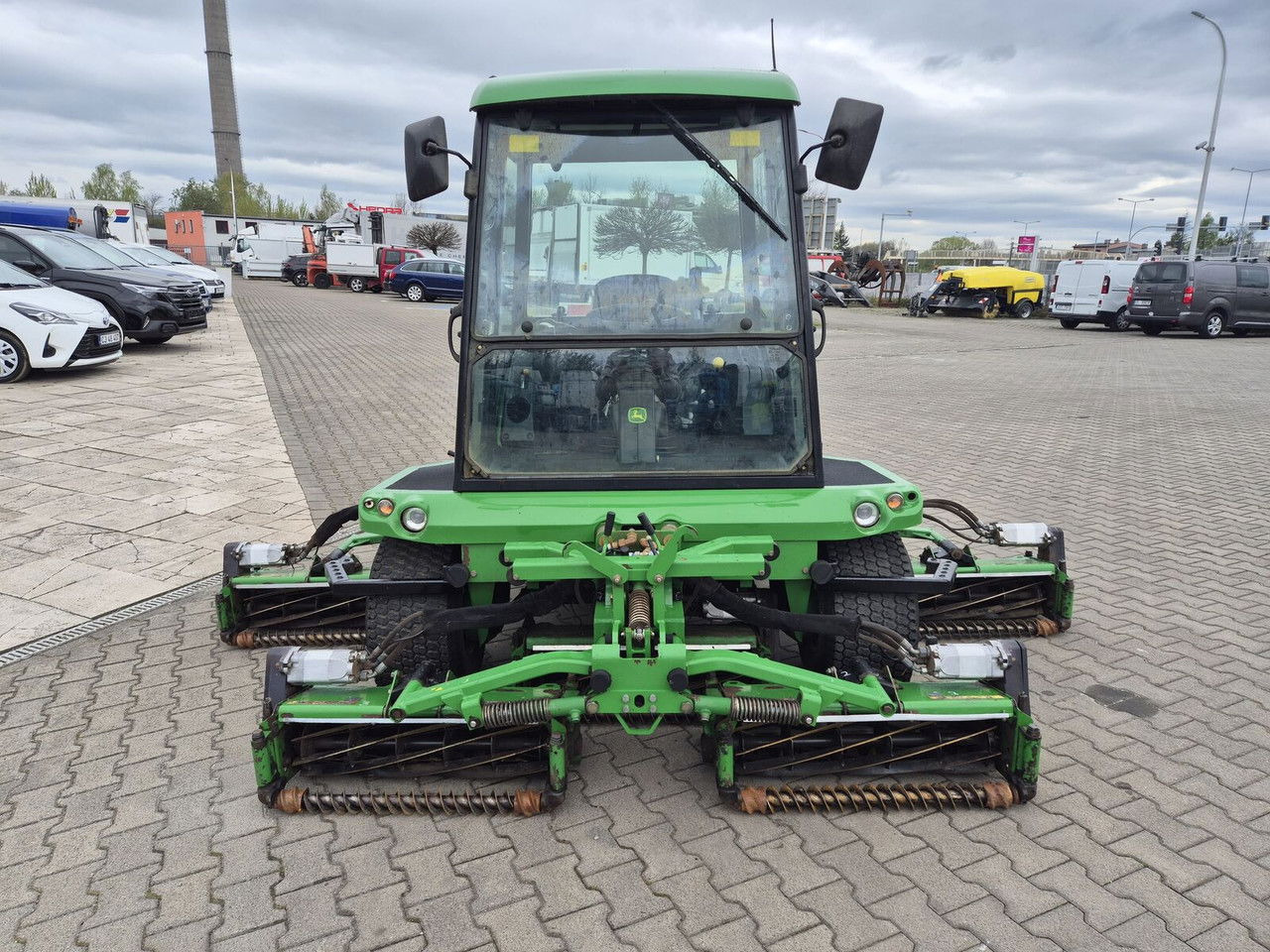 John Deere 1905 4WD / 2010 / Serviced / Cabin - Cortador de grama: foto 3 John Deere 1905 4WD / 2010 / Serviced / Cabin - Cortador de grama: foto 3