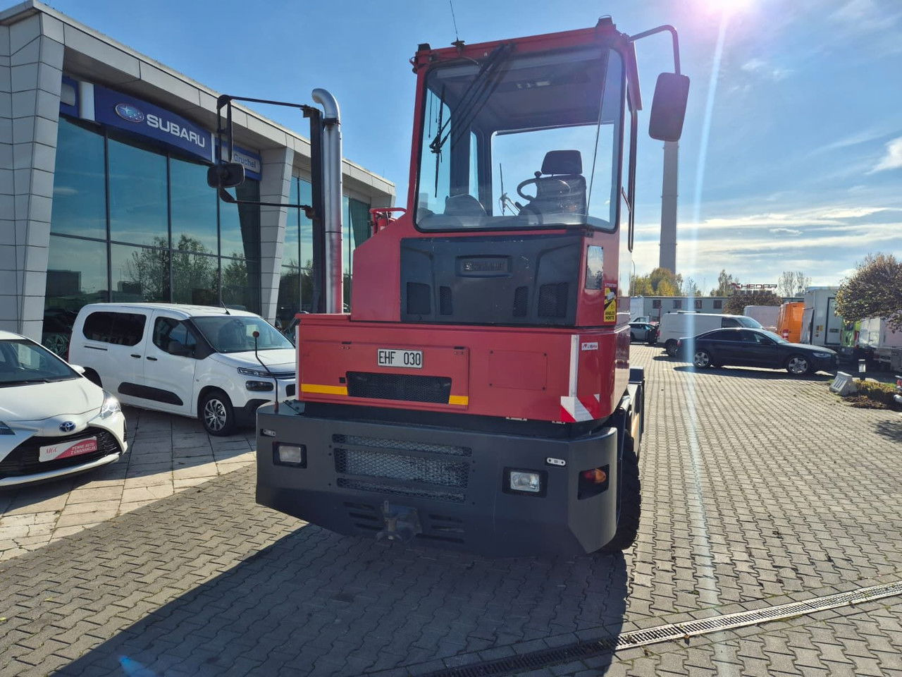 Kalmar TR618i / 1 Owner / LOW KM / Works Great / NEW Tire S - Tractor de terminal: foto 3 Kalmar TR618i / 1 Owner / LOW KM / Works Great / NEW Tire S - Tractor de terminal: foto 3