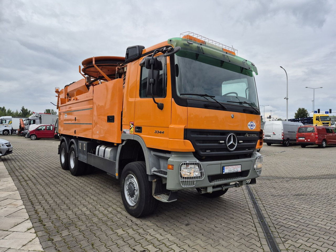 Mercedes-Benz Actros 3344 /6X6 / Wiedemann / Works Great / NO Rust / capt8m3+ - Caminhão limpa fossa: foto 4 Mercedes-Benz Actros 3344 /6X6 / Wiedemann / Works Great / NO Rust / capt8m3+ - Caminhão limpa fossa: foto 4