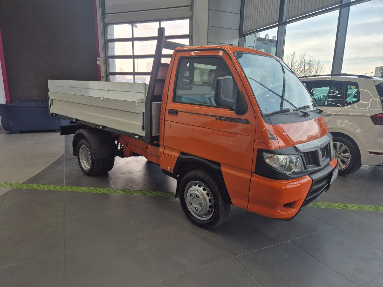 PIAGGIO Porter Maxxi eXtra / Kipper / 1 Owner / LOW KM - Carrinha basculante: foto 5 PIAGGIO Porter Maxxi eXtra / Kipper / 1 Owner / LOW KM - Carrinha basculante: foto 5