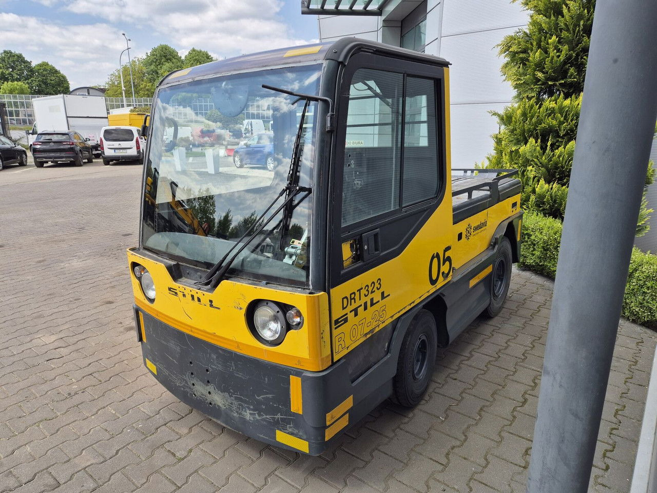 STILL R 07-25 , NO Battery , NEW Tires - Trator elétrics: foto 2 STILL R 07-25 , NO Battery , NEW Tires - Trator elétrics: foto 2