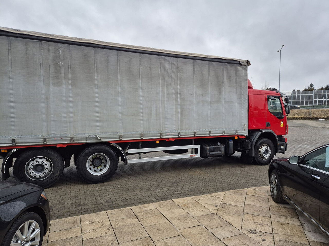 Volvo FE 320 62R / Serviced / 22 EP / Euro 4 - Camião de lona: foto 5 Volvo FE 320 62R / Serviced / 22 EP / Euro 4 - Camião de lona: foto 5
