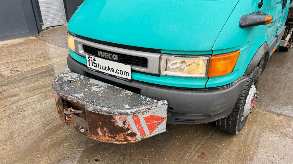 Iveco Daily 65 C15 stake body - Hiab 045-3 - 7.5M - Carrinha de caixa aberta: foto 2 Iveco Daily 65 C15 stake body - Hiab 045-3 - 7.5M - Carrinha de caixa aberta: foto 2