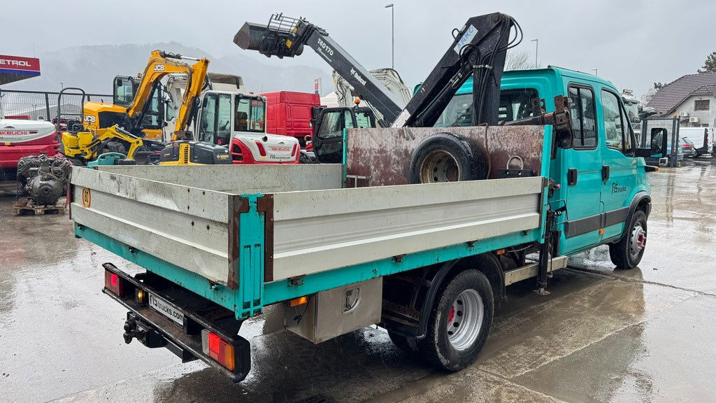 Iveco Daily 65 C15 stake body - Hiab 045-3 - 7.5M - Carrinha de caixa aberta: foto 4 Iveco Daily 65 C15 stake body - Hiab 045-3 - 7.5M - Carrinha de caixa aberta: foto 4