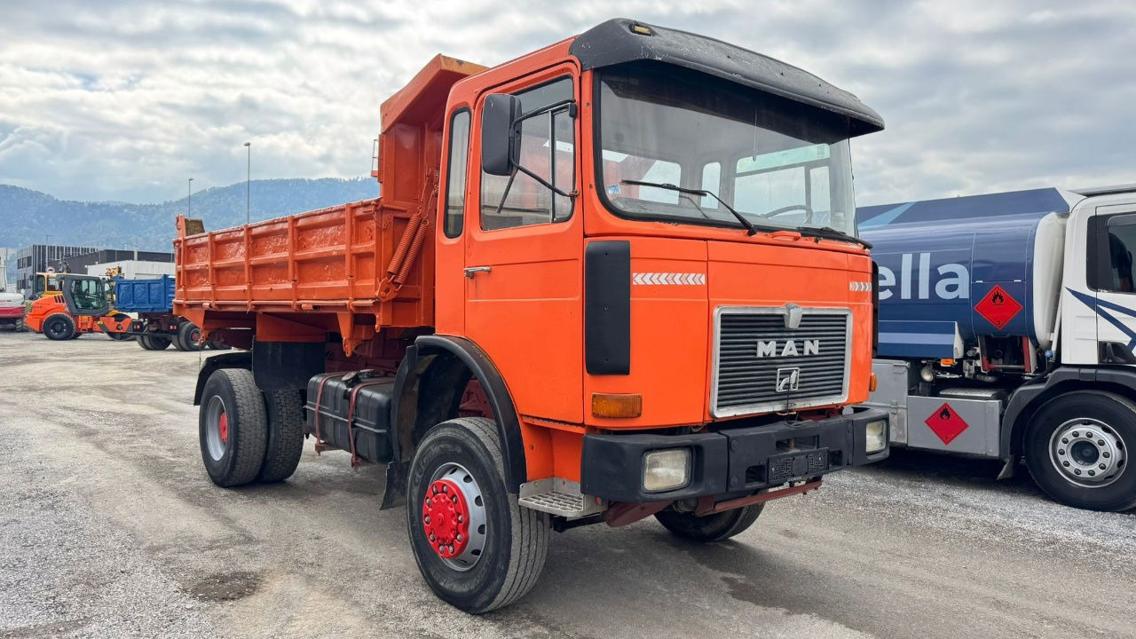 MAN 19.331 4X4 3 sided tipper - ZF Gearbox - Camião basculante: foto 3 MAN 19.331 4X4 3 sided tipper - ZF Gearbox - Camião basculante: foto 3