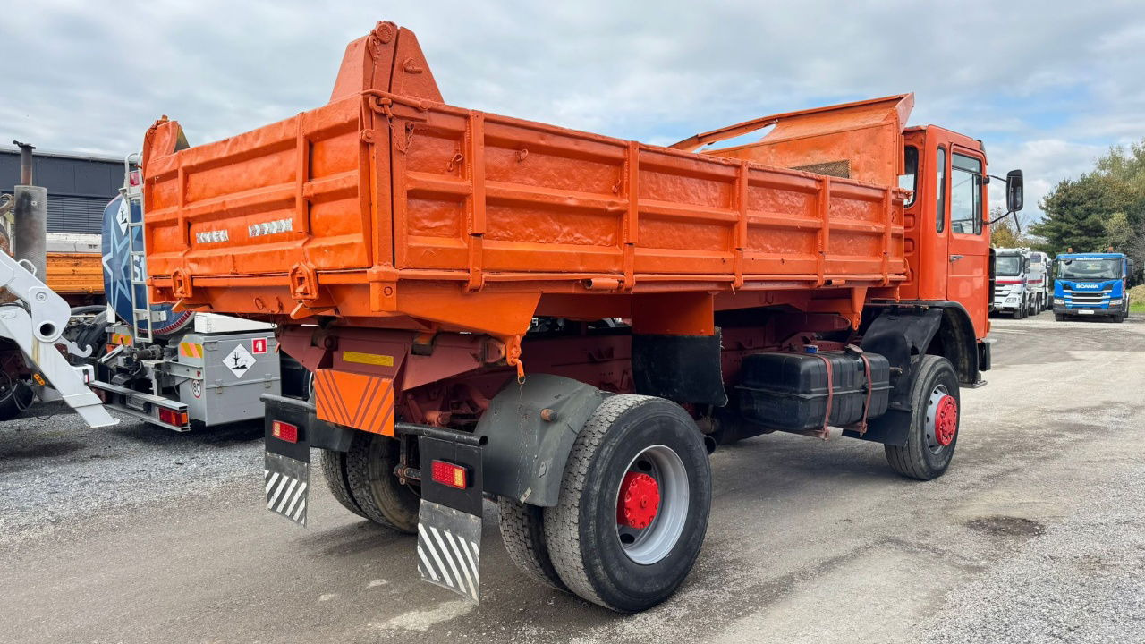 MAN 19.331 4X4 3 sided tipper - ZF Gearbox - Camião basculante: foto 5 MAN 19.331 4X4 3 sided tipper - ZF Gearbox - Camião basculante: foto 5