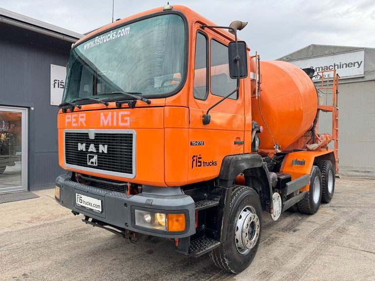 MAN 26.272 6x4 mixer - 7M3 - full spring - Camião betoneira: foto 1 MAN 26.272 6x4 mixer - 7M3 - full spring - Camião betoneira: foto 1