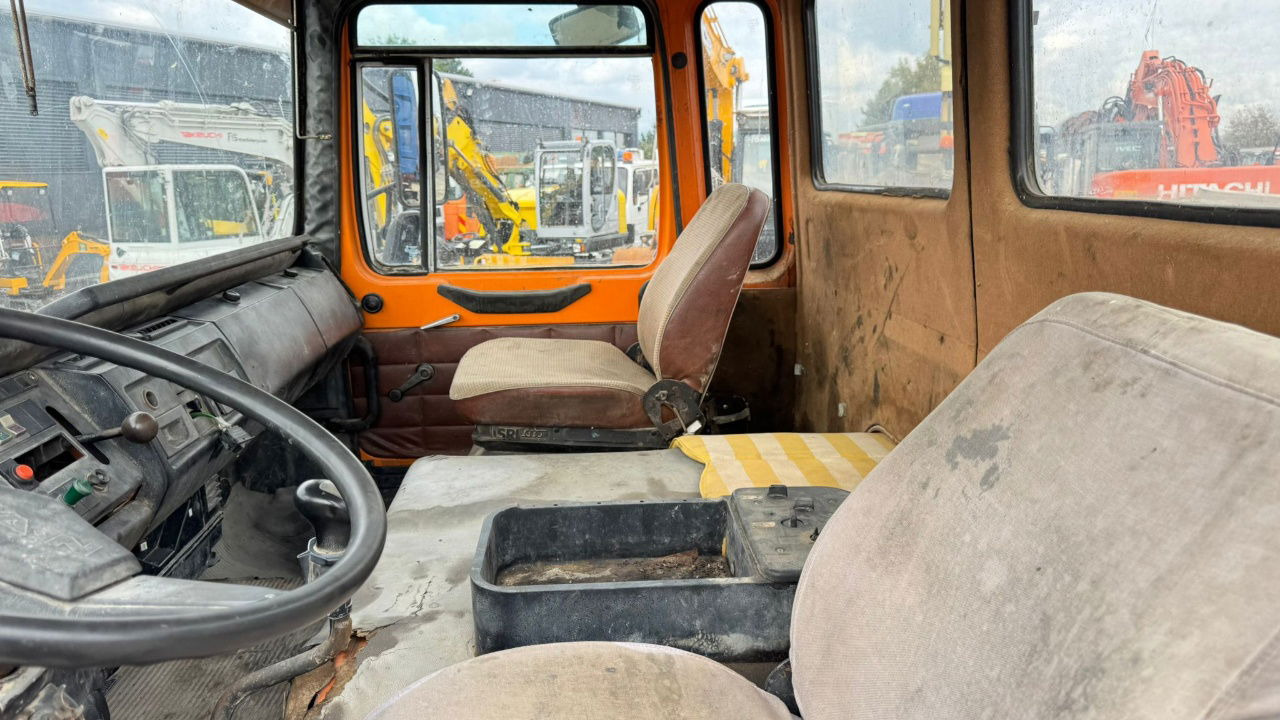 Camião basculante MAN 26.281 6x6 3 sided tipper - ZF gearbox: foto 14