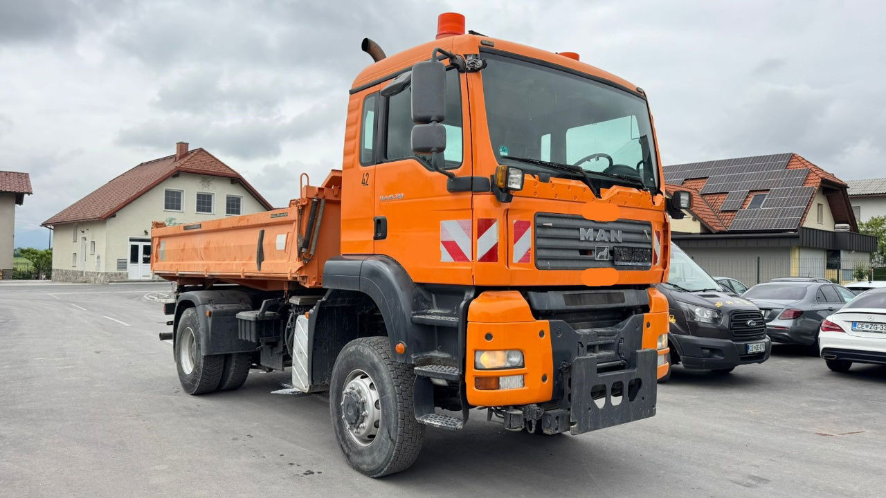 MAN TGA 18.320 4X4 meiller tipper - euro 4 - Camião basculante: foto 3 MAN TGA 18.320 4X4 meiller tipper - euro 4 - Camião basculante: foto 3