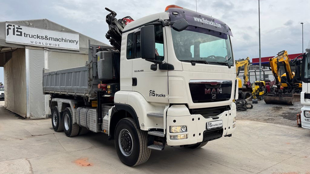 MAN TGS 28.480 6X4/4 bordmatic - cardan - Fassi F235XP - 14.9M - Retarder - Camião basculante: foto 3 MAN TGS 28.480 6X4/4 bordmatic - cardan - Fassi F235XP - 14.9M - Retarder - Camião basculante: foto 3