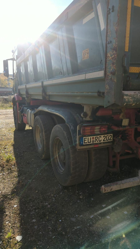 Mercedes-Benz Actros 2651 6X4 meiller bordmatic tipper - Camião basculante: foto 4 Mercedes-Benz Actros 2651 6X4 meiller bordmatic tipper - Camião basculante: foto 4