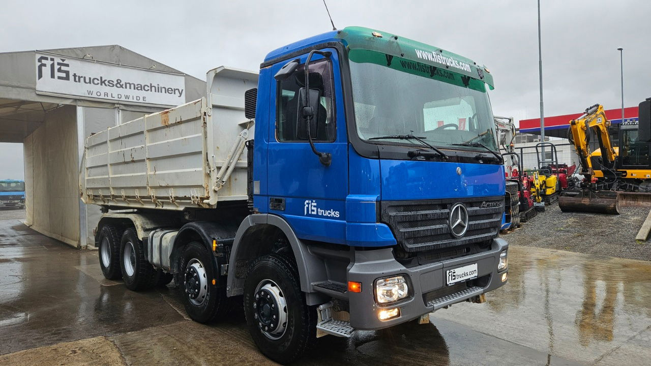 Mercedes-Benz Actros 3241 8x4 3 sided tipper - full spring - Camião basculante: foto 3 Mercedes-Benz Actros 3241 8x4 3 sided tipper - full spring - Camião basculante: foto 3
