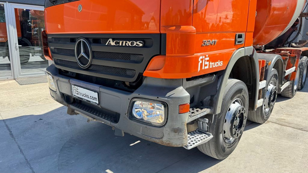 Mercedes-Benz Actros 3241 8x4 mixer 9m3 - Camião betoneira: foto 2 Mercedes-Benz Actros 3241 8x4 mixer 9m3 - Camião betoneira: foto 2