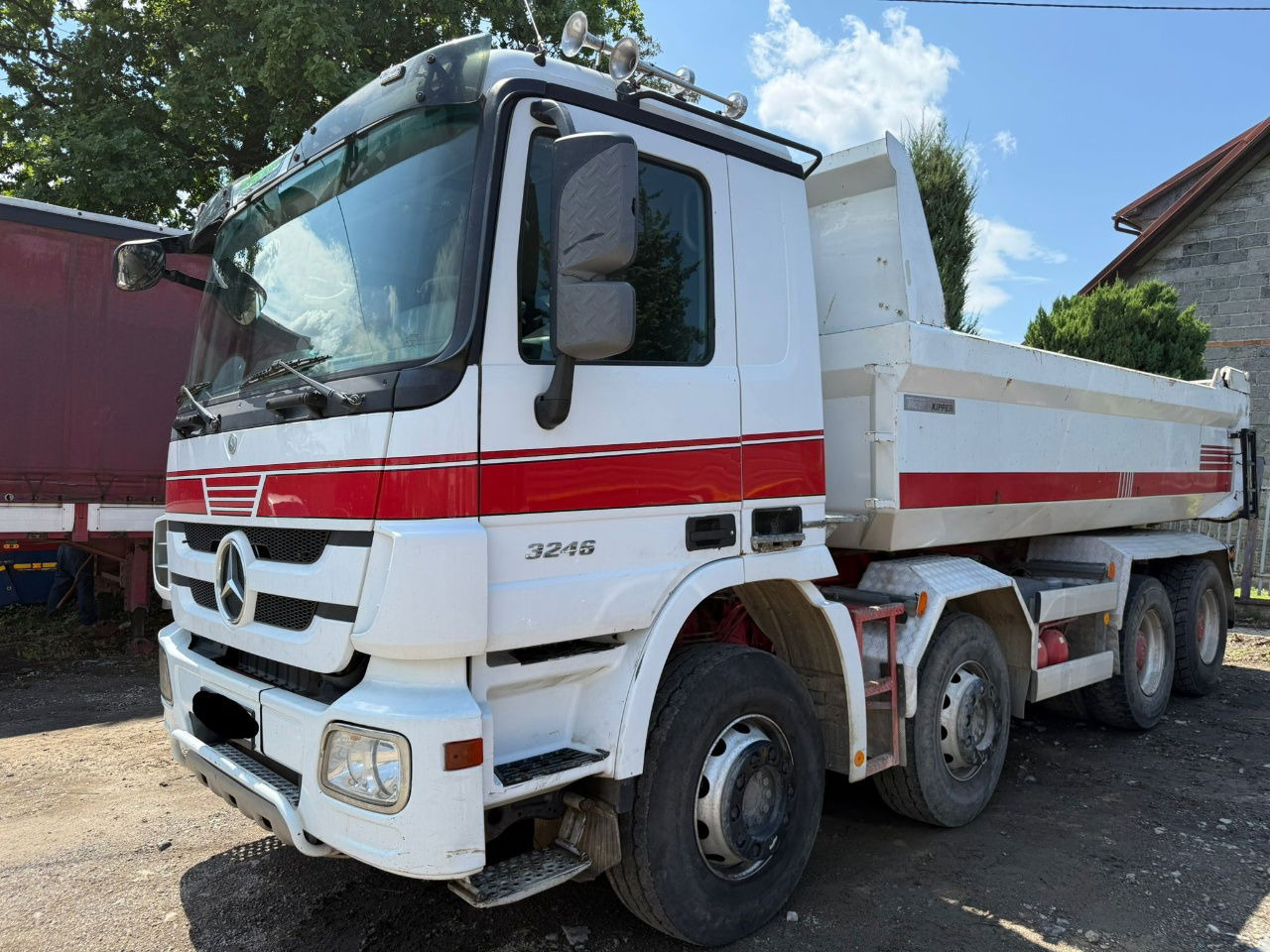 Mercedes-Benz Actros 3246 8X4 mulda tipper - retarder - hydr. back - Camião basculante: foto 1 Mercedes-Benz Actros 3246 8X4 mulda tipper - retarder - hydr. back - Camião basculante: foto 1