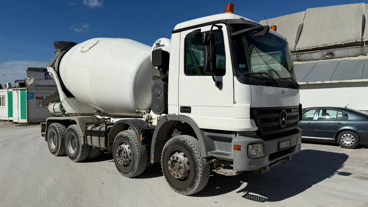 Mercedes-Benz Actros 3532 8x4 beton Schwing mixer 10m3 - Camião betoneira: foto 1 Mercedes-Benz Actros 3532 8x4 beton Schwing mixer 10m3 - Camião betoneira: foto 1