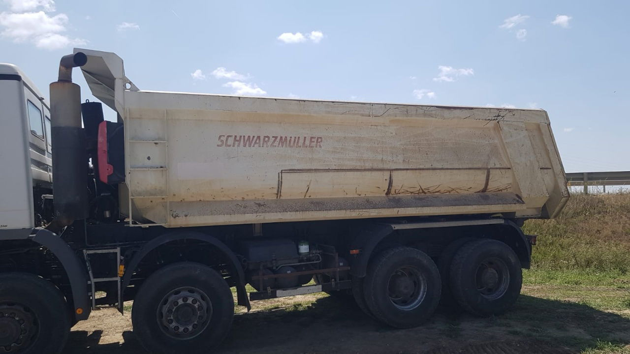 Mercedes-Benz Actros 4141 K 8x6 schwarzmuller mulda tipper - Camião basculante: foto 3 Mercedes-Benz Actros 4141 K 8x6 schwarzmuller mulda tipper - Camião basculante: foto 3