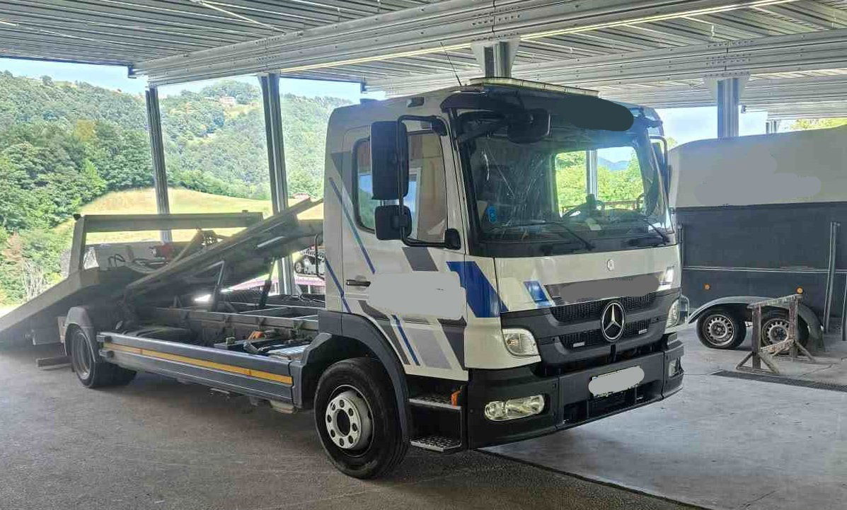 Mercedes-Benz Atego 1224 L 4x2 car transporter - 7.55M - Camião transporte de veículos: foto 1 Mercedes-Benz Atego 1224 L 4x2 car transporter - 7.55M - Camião transporte de veículos: foto 1