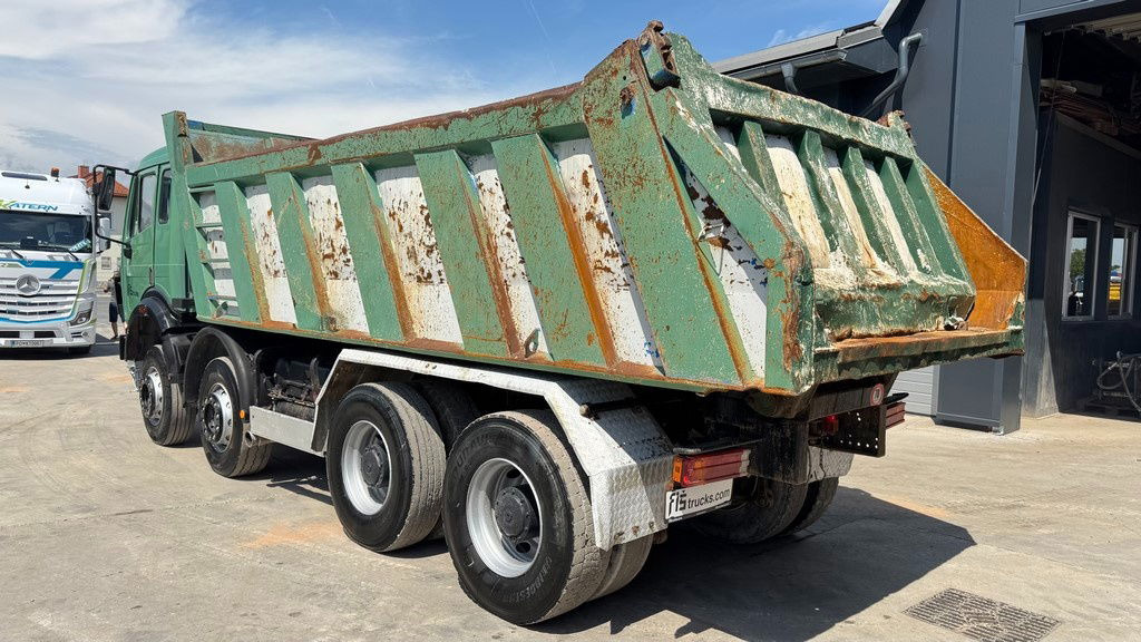 Mercedes-Benz SK 3235 8X4 tipper - V8 - Camião basculante: foto 5 Mercedes-Benz SK 3235 8X4 tipper - V8 - Camião basculante: foto 5