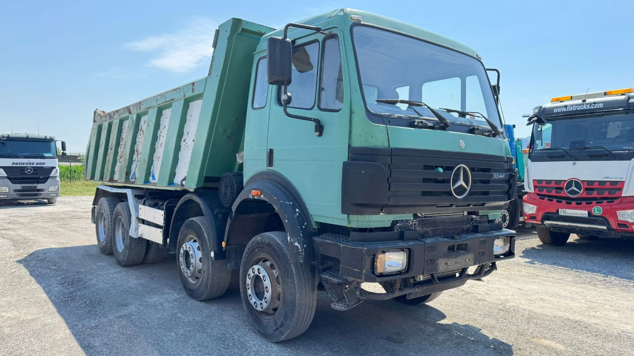 Mercedes-Benz SK 3235 8X4 tipper - V8 - Camião basculante: foto 3 Mercedes-Benz SK 3235 8X4 tipper - V8 - Camião basculante: foto 3