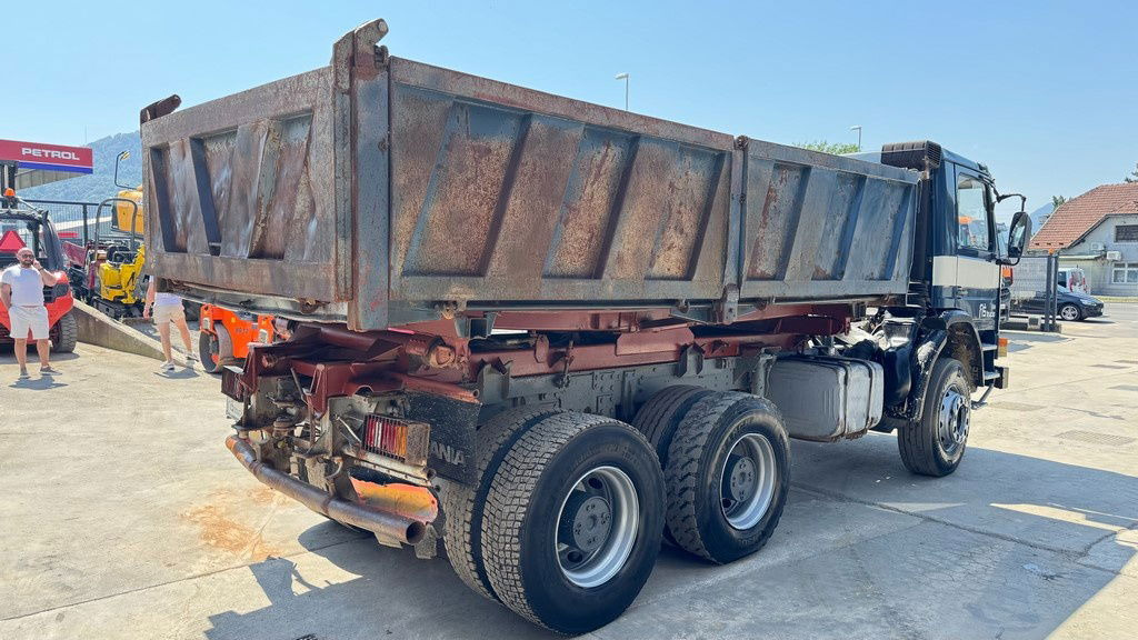 Scania 112 6x4 tipper - full spring - Camião basculante: foto 5 Scania 112 6x4 tipper - full spring - Camião basculante: foto 5