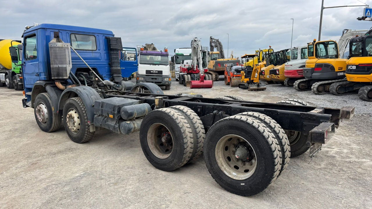 Scania 113H 310 8x4 chassis - full spring - Camião chassi: foto 5 Scania 113H 310 8x4 chassis - full spring - Camião chassi: foto 5