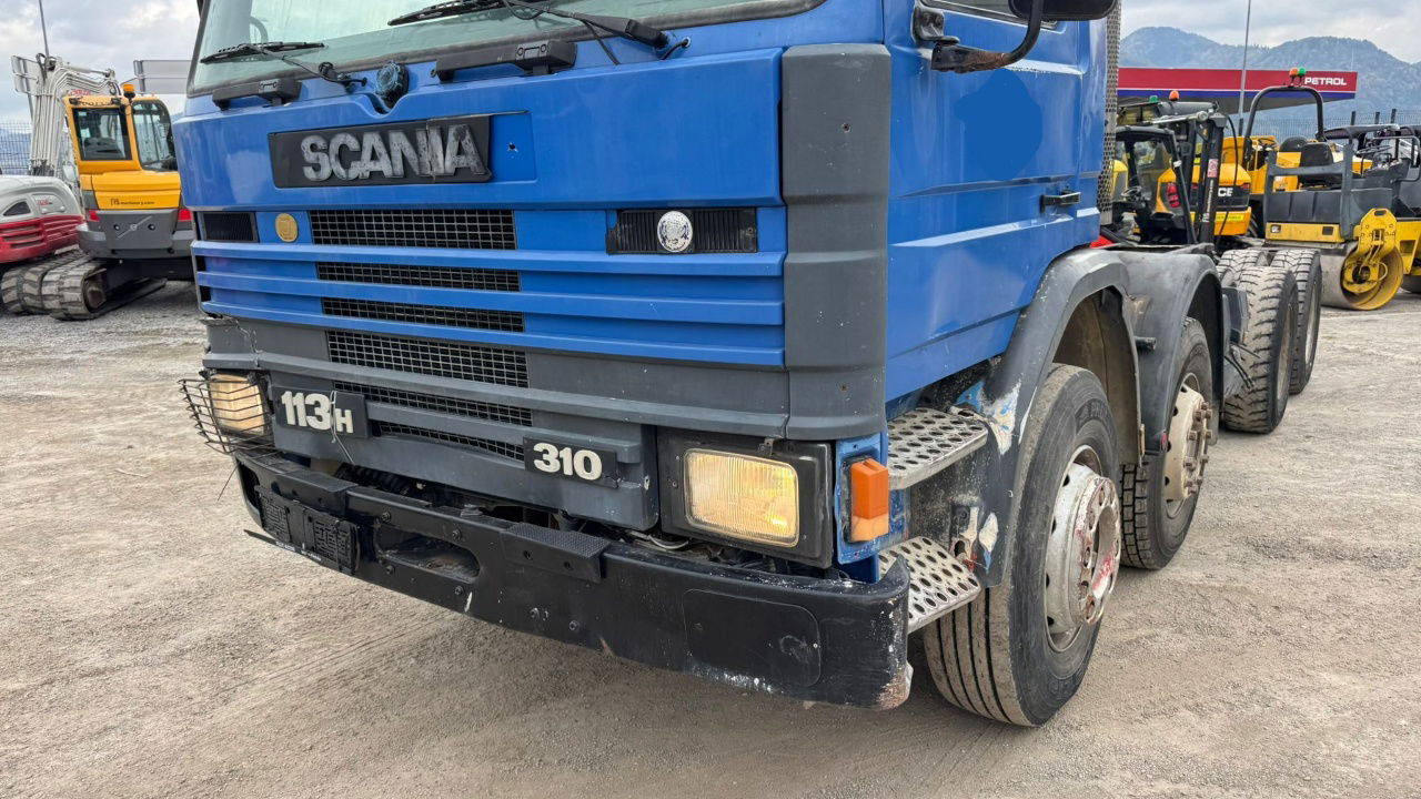 Scania 113H 310 8x4 chassis - full spring - Camião chassi: foto 2 Scania 113H 310 8x4 chassis - full spring - Camião chassi: foto 2