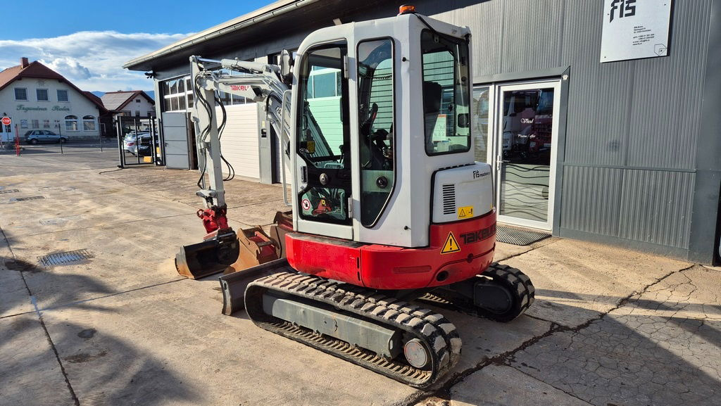 Takeuchi TB138FR - Powertilt - 3X Buckets - 2015 Year - Mini escavadeira: foto 4 Takeuchi TB138FR - Powertilt - 3X Buckets - 2015 Year - Mini escavadeira: foto 4
