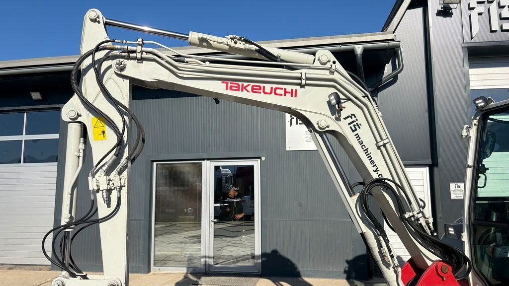 Takeuchi TB250-2 - 2021 Year - 1825 Hours - Powertilt -3X Buckets - Mini escavadeira: foto 4 Takeuchi TB250-2 - 2021 Year - 1825 Hours - Powertilt -3X Buckets - Mini escavadeira: foto 4