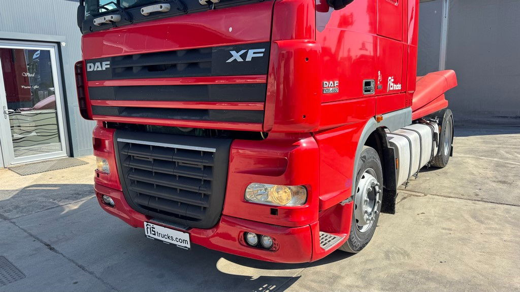 DAF XF 105.460 4x2 tractor unit - tipp. hydr. - Tractor: foto 2 DAF XF 105.460 4x2 tractor unit - tipp. hydr. - Tractor: foto 2