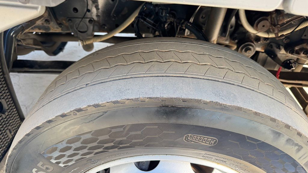 Mercedes-Benz Actros 1841 LS 4x2 tractor unit - Tractor: foto 5 Mercedes-Benz Actros 1841 LS 4x2 tractor unit - Tractor: foto 5