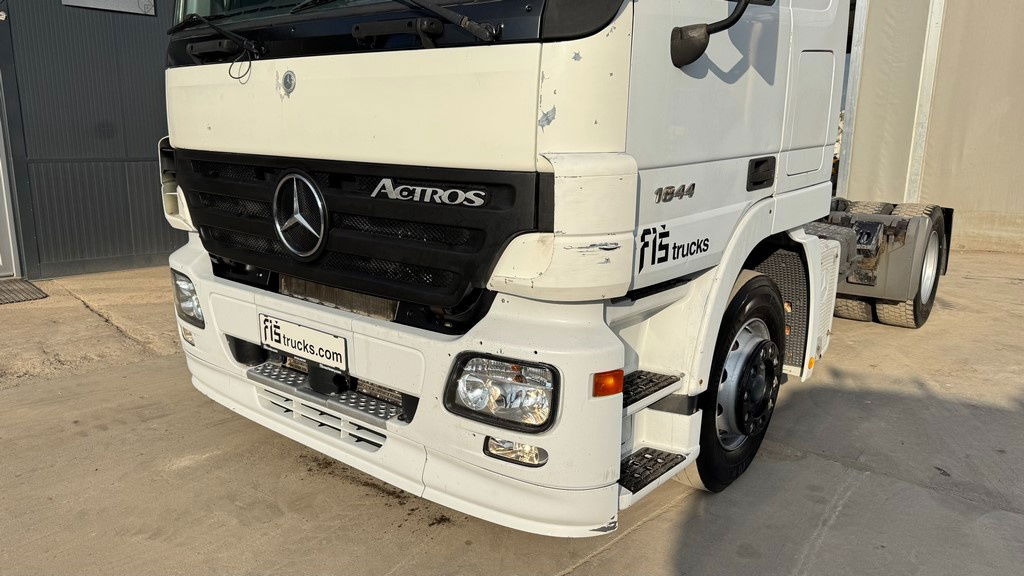 Mercedes-Benz Actros 1844 4x2 tractor unit - retarder - Tractor: foto 2 Mercedes-Benz Actros 1844 4x2 tractor unit - retarder - Tractor: foto 2