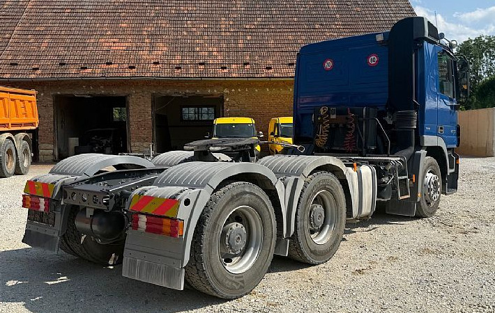 Mercedes-Benz Actros 2655 6X4 - V8 - tipp. hydr. - Tractor: foto 4 Mercedes-Benz Actros 2655 6X4 - V8 - tipp. hydr. - Tractor: foto 4