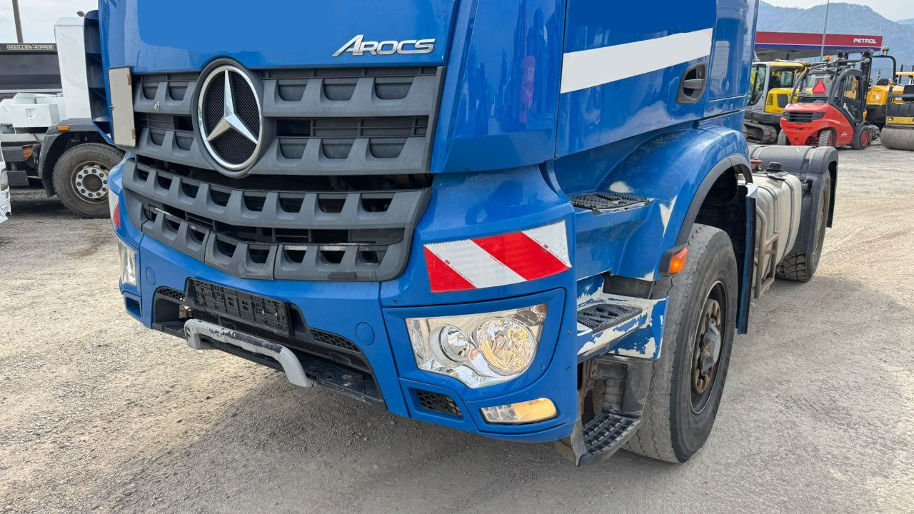 Mercedes-Benz Arocs 1845 HAD 4X4 tractor unit - tipper hydraulics - motor brake - Tractor: foto 2 Mercedes-Benz Arocs 1845 HAD 4X4 tractor unit - tipper hydraulics - motor brake - Tractor: foto 2