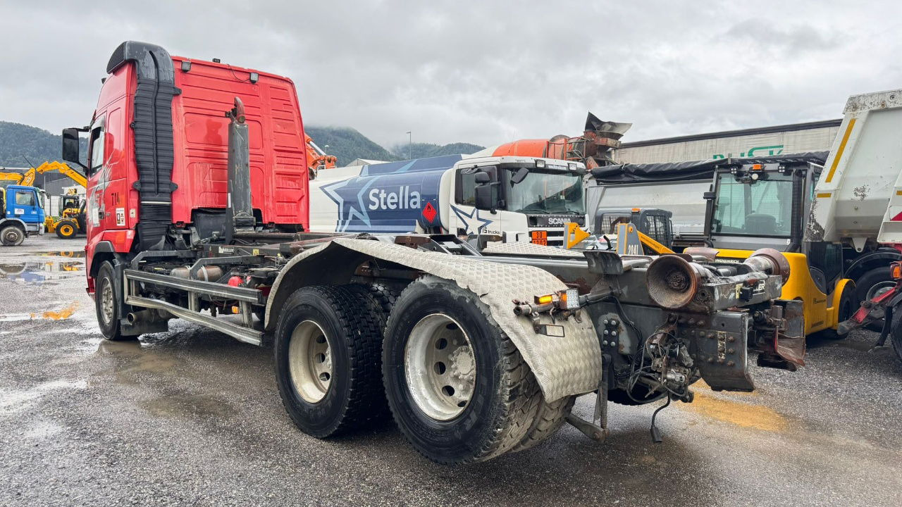 Volvo FH 12 460 6x2 Meiller abroll tipper - motor brake - lifting axle - Camião transportador de contêineres/ Caixa móvel: foto 4 Volvo FH 12 460 6x2 Meiller abroll tipper - motor brake - lifting axle - Camião transportador de contêineres/ Caixa móvel: foto 4