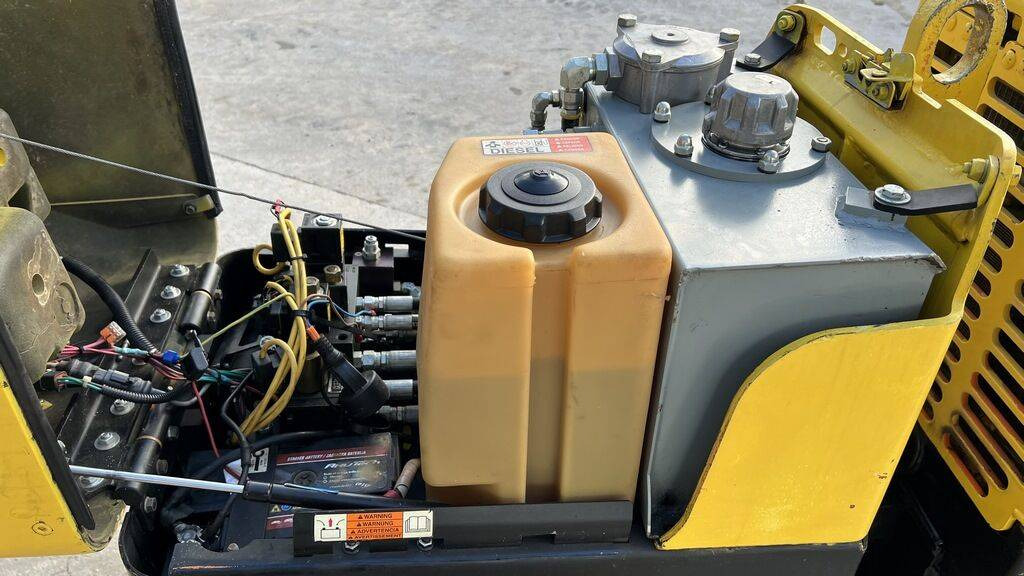 Compactador pequeno de asfalto WACKER NEUSON Neuson RT 82 SC-2 - Remote Control: foto 8