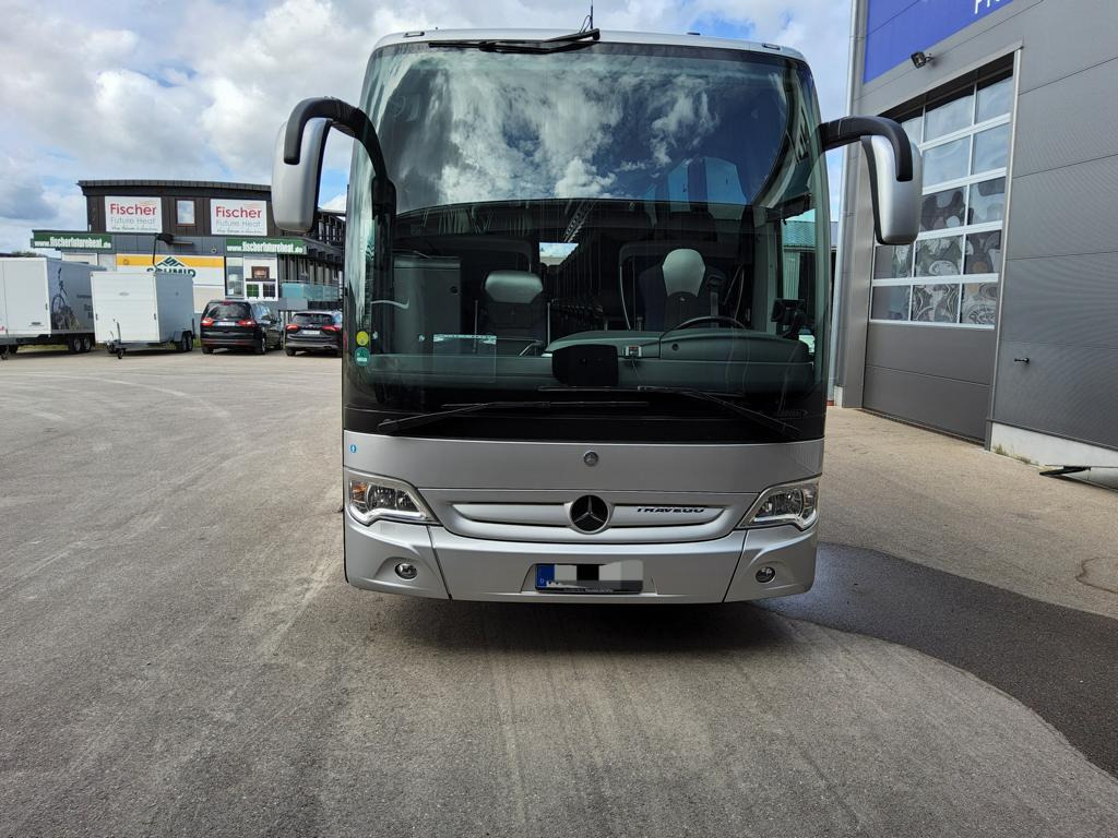 Mercedes Benz 2x Travego L 17 RHD vis a vis Tisch - Stehküche - Luxline - 476 PS - Autocarro: foto 2 Mercedes Benz 2x Travego L 17 RHD vis a vis Tisch - Stehküche - Luxline - 476 PS - Autocarro: foto 2