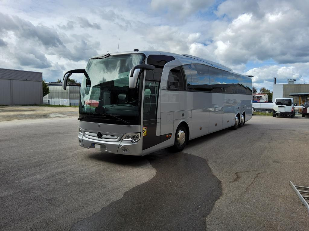 Mercedes Benz 2x Travego L 17 RHD vis a vis Tisch - Stehküche - Luxline - 476 PS - Autocarro: foto 3 Mercedes Benz 2x Travego L 17 RHD vis a vis Tisch - Stehküche - Luxline - 476 PS - Autocarro: foto 3