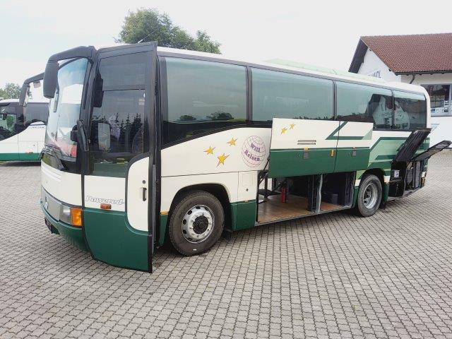 Mercedes Benz O 404 10 RH Besonders wenig Rost / Klima / IDEAL ALS WOHNBUS - Autocarro, Autocaravana: foto 4 Mercedes Benz O 404 10 RH Besonders wenig Rost / Klima / IDEAL ALS WOHNBUS - Autocarro, Autocaravana: foto 4