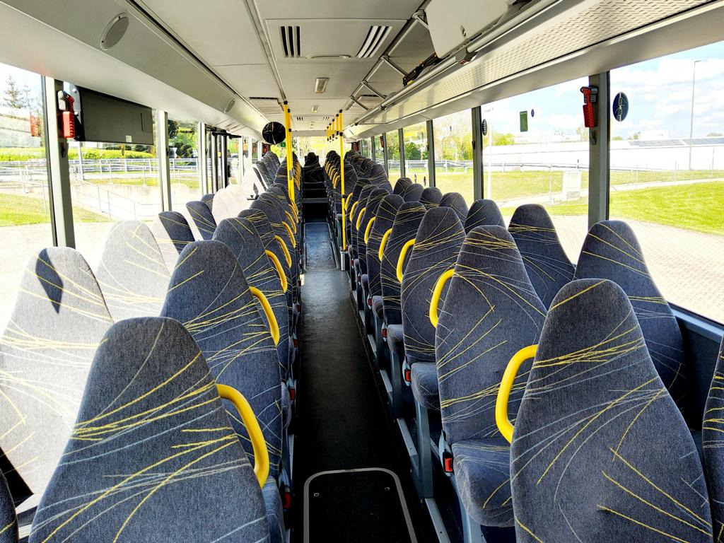 Mercedes Benz O 550 Integro L 360 PS - Euro 6 / Klima / Automatik / Lift - Ônibus suburbano: foto 5 Mercedes Benz O 550 Integro L 360 PS - Euro 6 / Klima / Automatik / Lift - Ônibus suburbano: foto 5