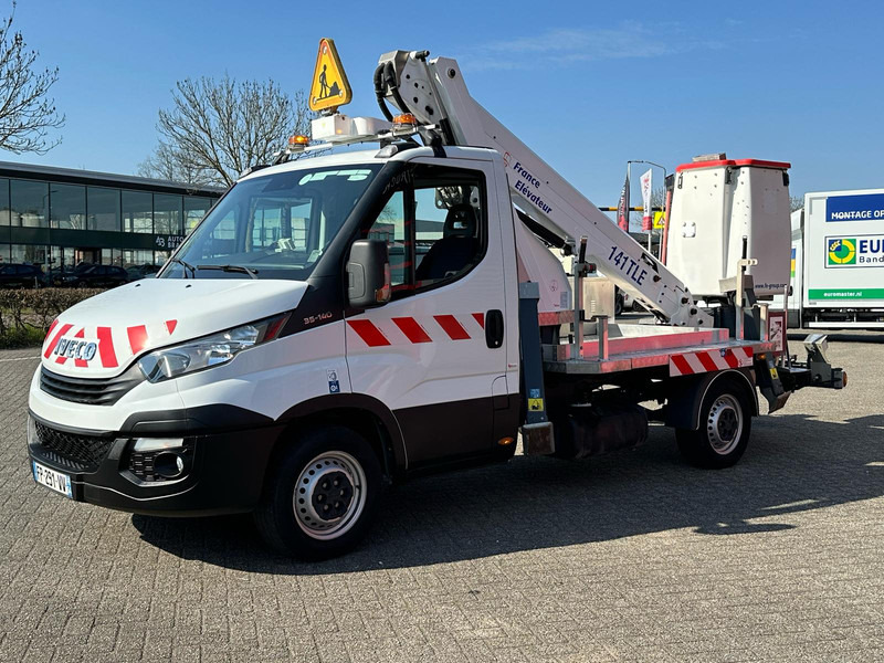 Iveco Daily 35S14 278 draaaiuren, 4x gestempeld, 14 meter APK 10-04-2026, KM 40.365 - Veículo comercial: foto 5 Iveco Daily 35S14 278 draaaiuren, 4x gestempeld, 14 meter APK 10-04-2026, KM 40.365 - Veículo comercial: foto 5