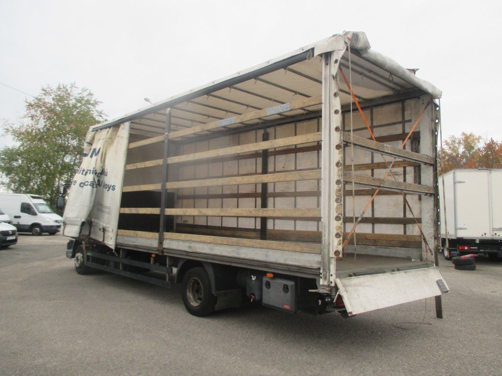 DAF LF 12.260 - Camião de lona: foto 4 DAF LF 12.260 - Camião de lona: foto 4
