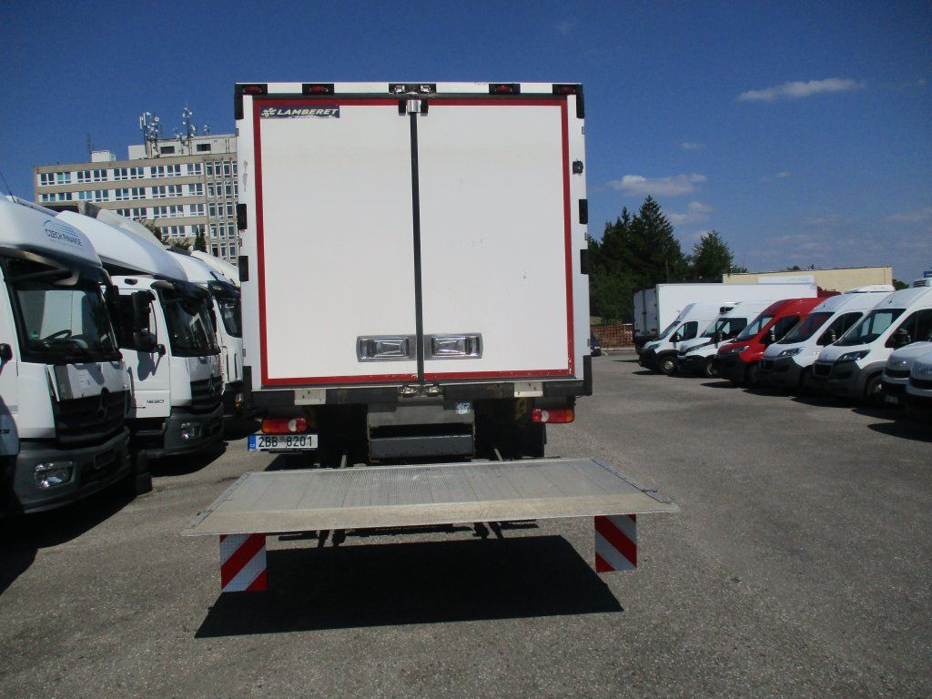 DAF LF 18.260 DAF LF 18.260 Xarios 600 - Camião frigorífico: foto 4 DAF LF 18.260 DAF LF 18.260 Xarios 600 - Camião frigorífico: foto 4