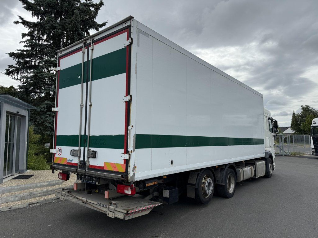 DAF XF460 6x2 EURO 6 - Camião furgão: foto 4 DAF XF460 6x2 EURO 6 - Camião furgão: foto 4