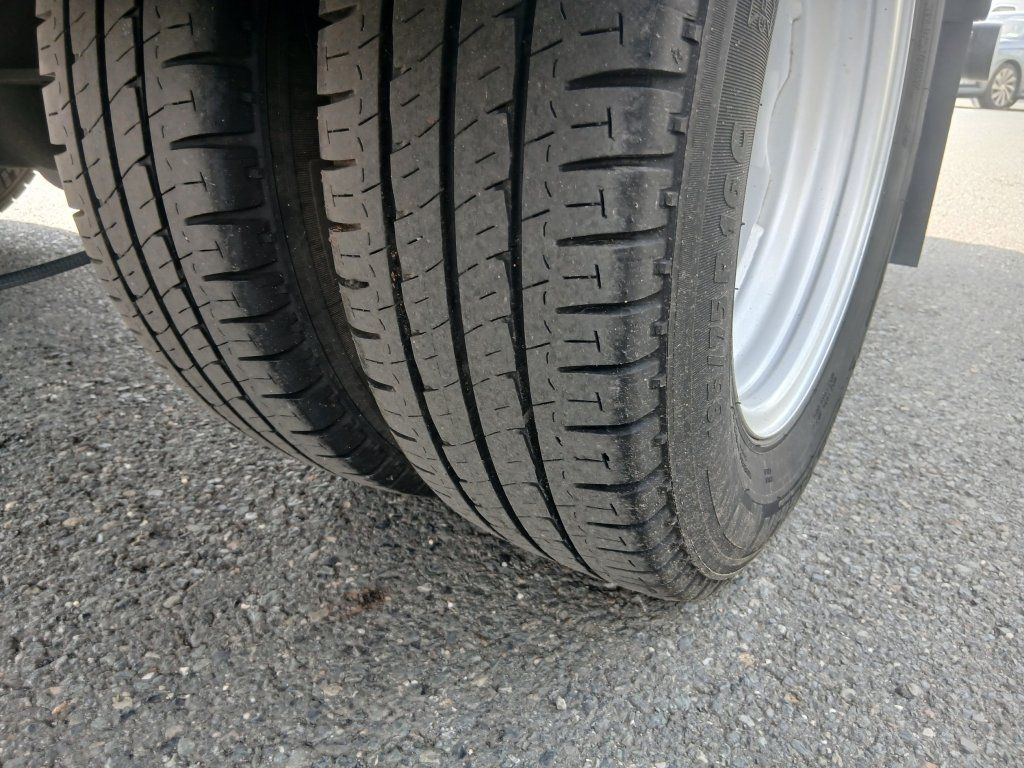 Leasing de  Iveco 35C16 Daily 3,0l Iveco 35C16 Daily 3,0l: foto 8 Leasing de  Iveco 35C16 Daily 3,0l Iveco 35C16 Daily 3,0l: foto 8