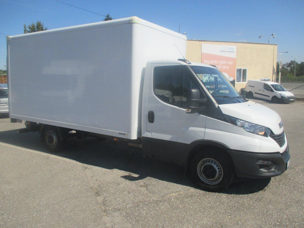 Iveco 35S16 Daily EURO 6 - Furgão: foto 2 Iveco 35S16 Daily EURO 6 - Furgão: foto 2