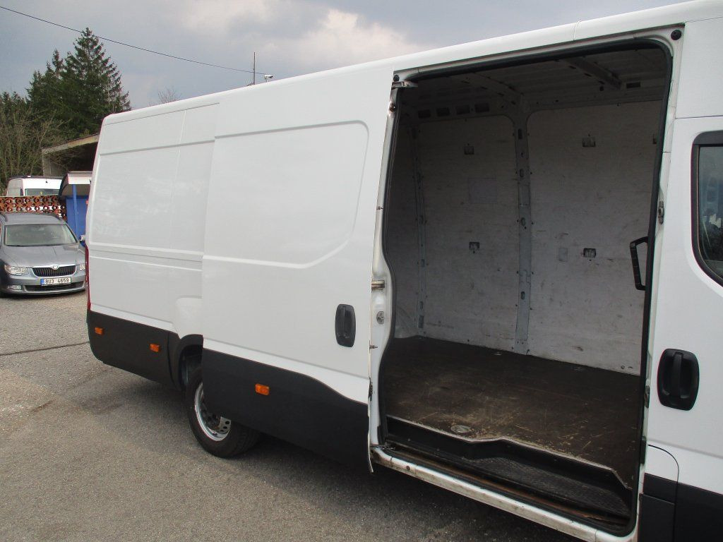 Iveco 35S16 MAXI - Furgão: foto 5 Iveco 35S16 MAXI - Furgão: foto 5