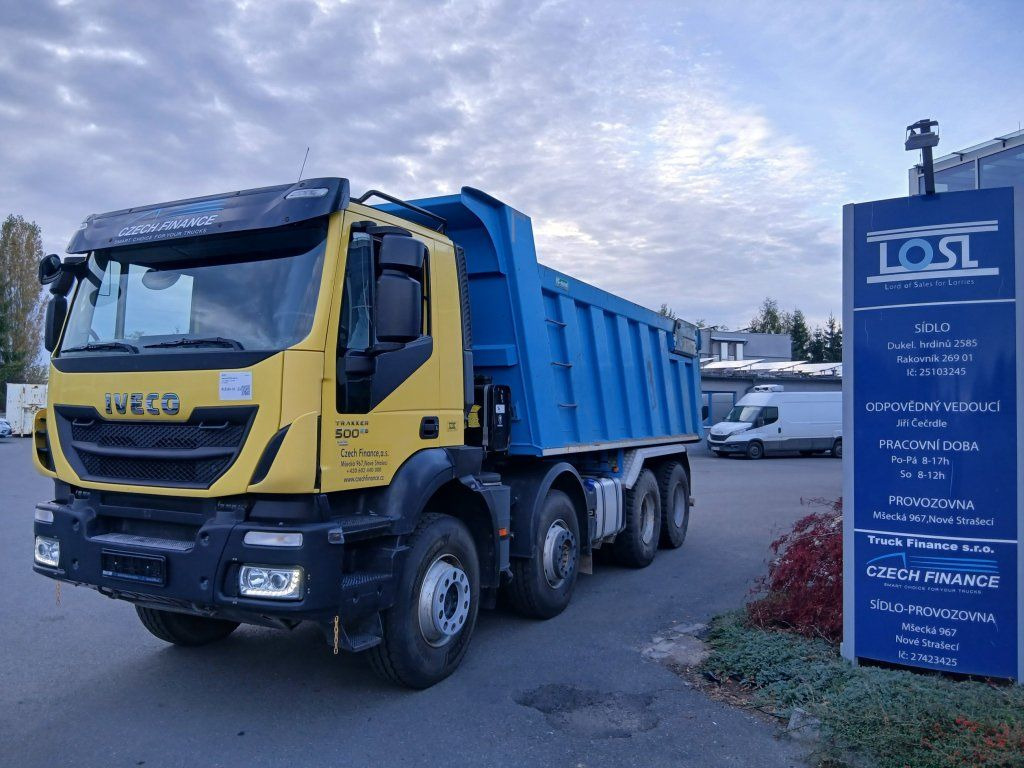 Iveco 410T50 8x4 S1 EURO 6 - Camião basculante: foto 1 Iveco 410T50 8x4 S1 EURO 6 - Camião basculante: foto 1
