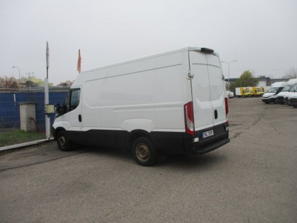 Furgão Iveco Daily 35S15V: foto 12