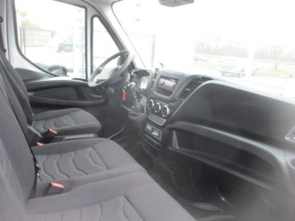 Furgão Iveco Daily 35S15V: foto 15